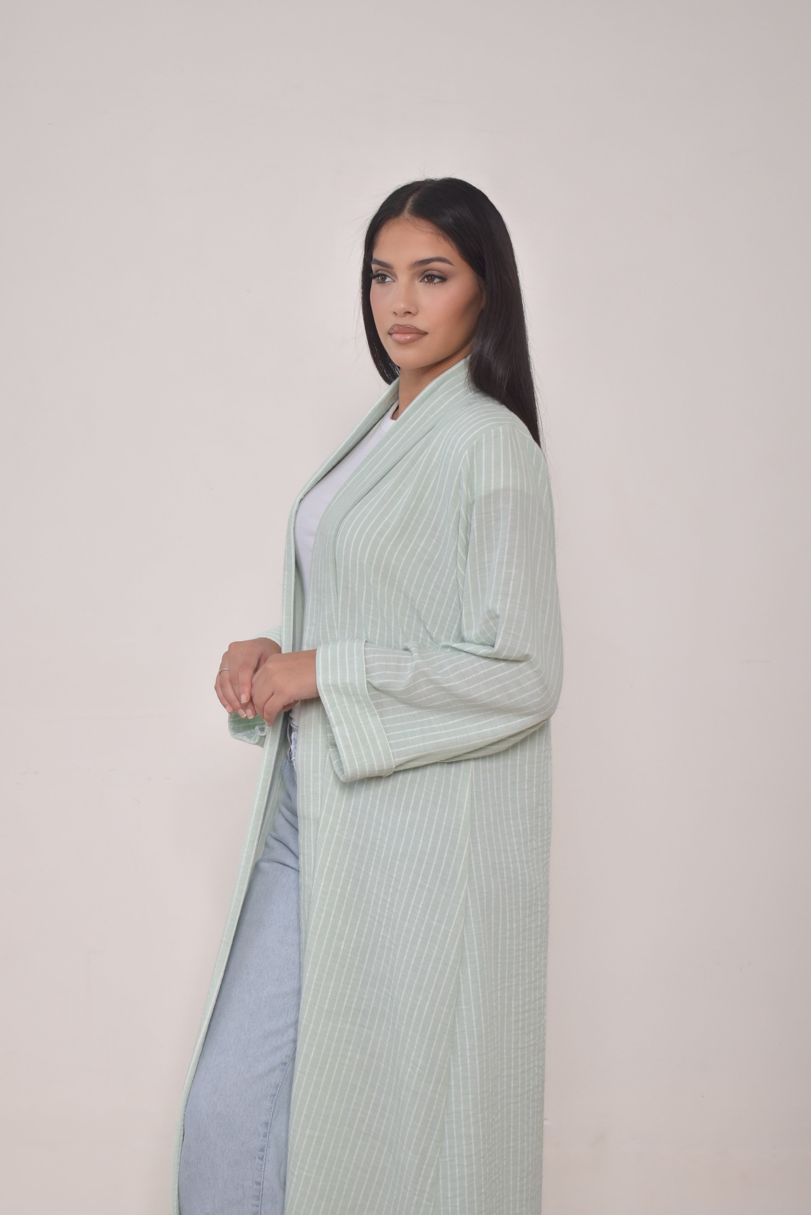 Kimono Long Femme Céladon Rayé – Élégance Minimaliste | Porcelaïa par Bakhoorlaïa